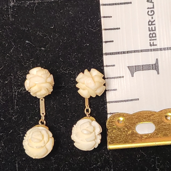 Jewelry - Vintage‎ Carved Cream Floral  Earrings